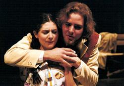 O. Brousek (Loupežník) a M. Issová (mimi) (Foto A. Janovský)