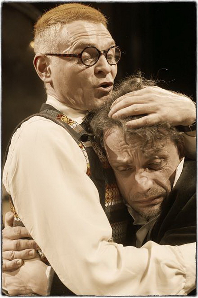 Norman - Radim Madeja a Sir - Petr Mikeska, Garderobiér