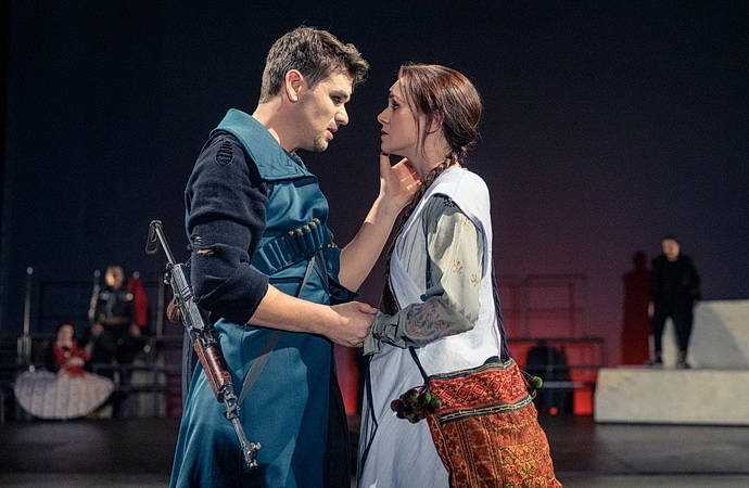 Jakub Svojanovský a Petra Lorencová (Kavkazský křídový kruh)