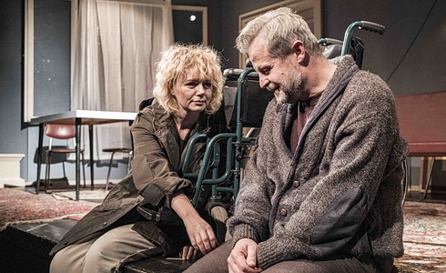 Lucie ���kov� a Vasil Fridrich (HP) Zaklet� d�my 