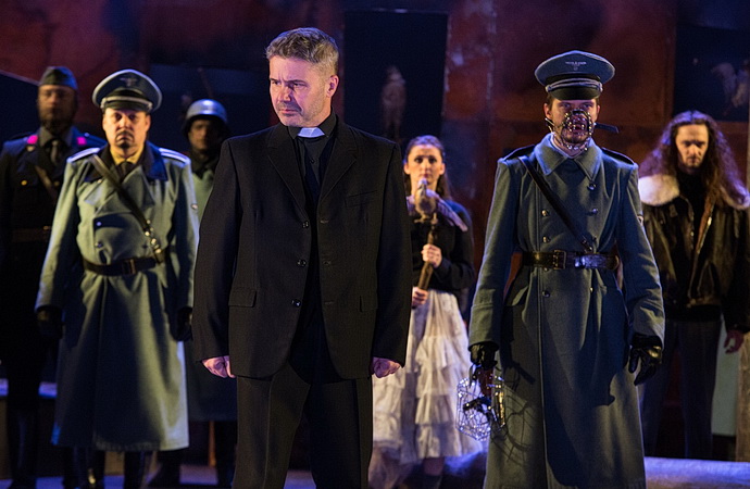 Ti�e bu�� plo�tina (M�stsk� divadlo Zl�n)