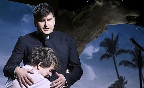 I. Orozovi� , O. Mal�, �. Krupa (Far���v konec)  