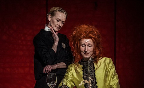 Vévodkyně a kuchařka (Eva Novotná, Vladimír Javorský)