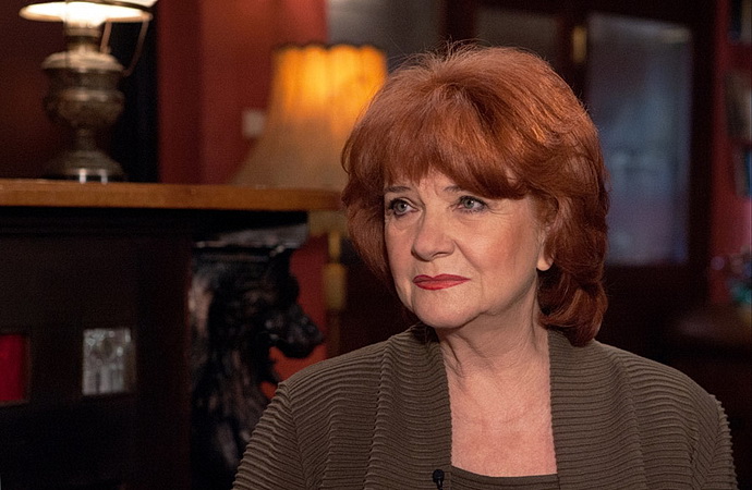 Carmen Mayerová