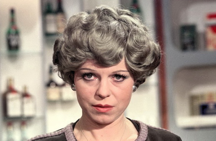 Iva Janžurová