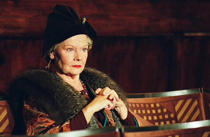 Judi Denchová (Show začíná)