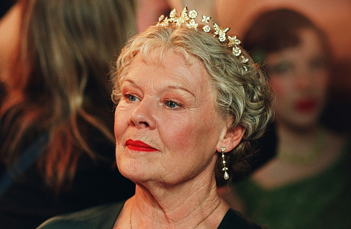 Judi Denchová (Show začíná)