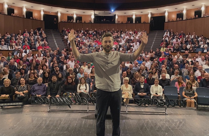 Městským divadlem Zlín provede Marek Příkazký
