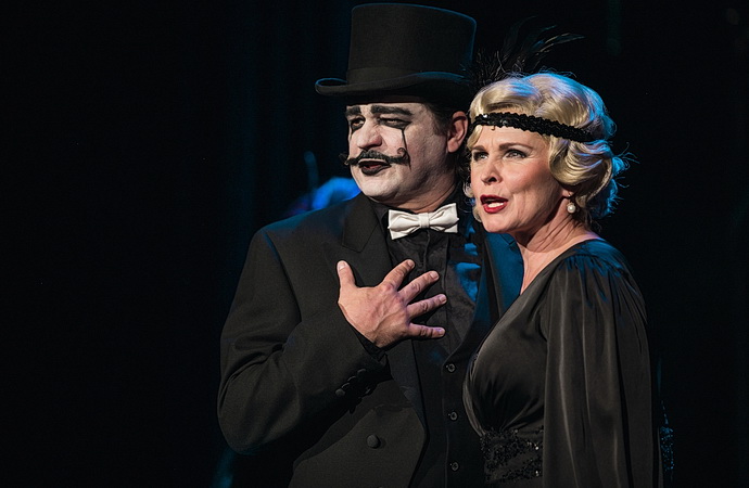Ladislav Špiner a Petra Janečková (Makropulos musical)