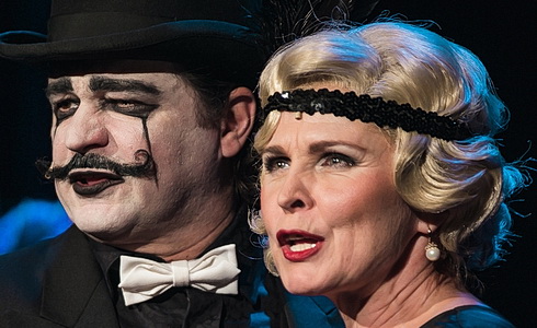 Ladislav Špiner a Petra Janečková (Makropulos musical)