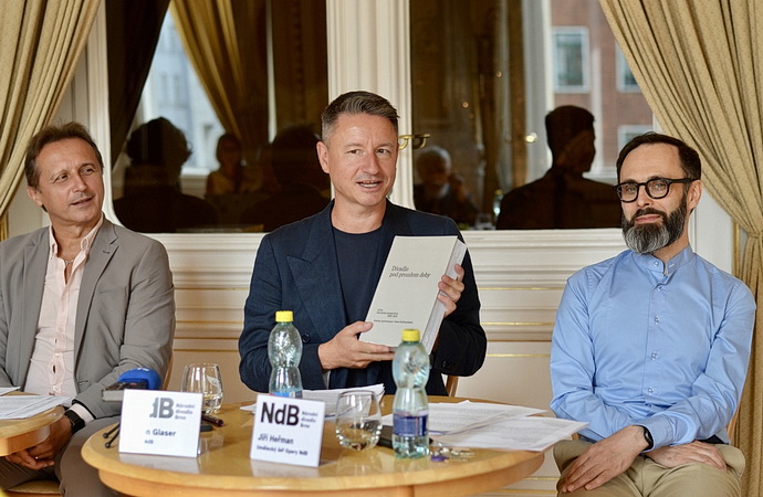 Mário Radačovský, Martin Glaser, Jiří Heřman (TK NdB)