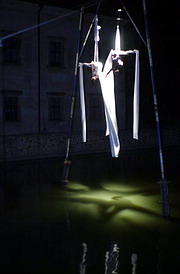 Kratochvílení 2003