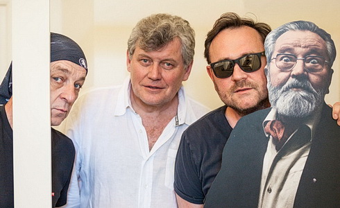L. Veselý, M. Hanuš, M. Františák (Hadry, kosti, kůže))