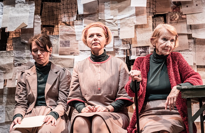 R.Widenkov�,L. ���kov�,D.Kol��ov� (Mil� Evi�ko, mil� Lu�ku)