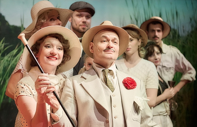 Zlat msto (soubor Divadla v Dlouh)