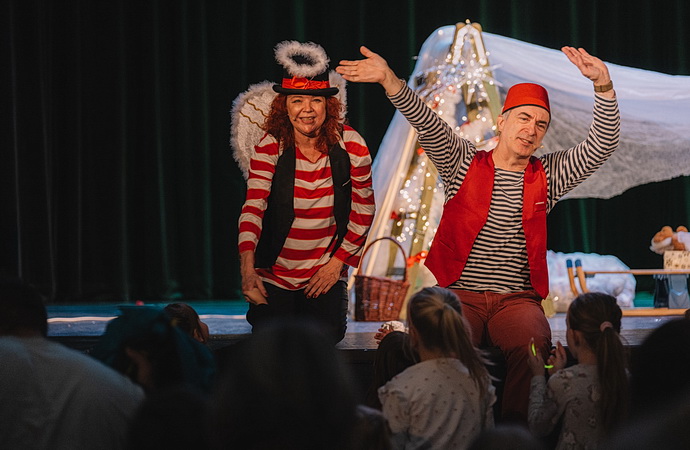 Magdalena Reifov� a Petr Vacek  (Kouzeln� V�noce...)