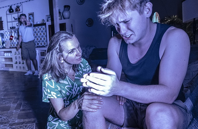 J. Pejchal, M. Sikorov� a �. Posp��il (Z��t do tmy [oidipus)