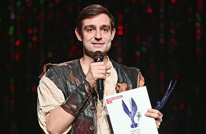 Aleš Slanina při předávání ceny Křídla
