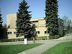 Kolárovo divadlo Police nad Metují