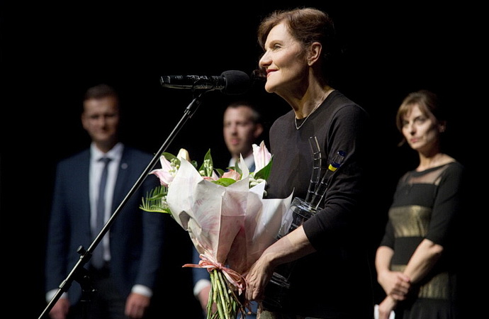 Jana Oľhová při předávání ceny