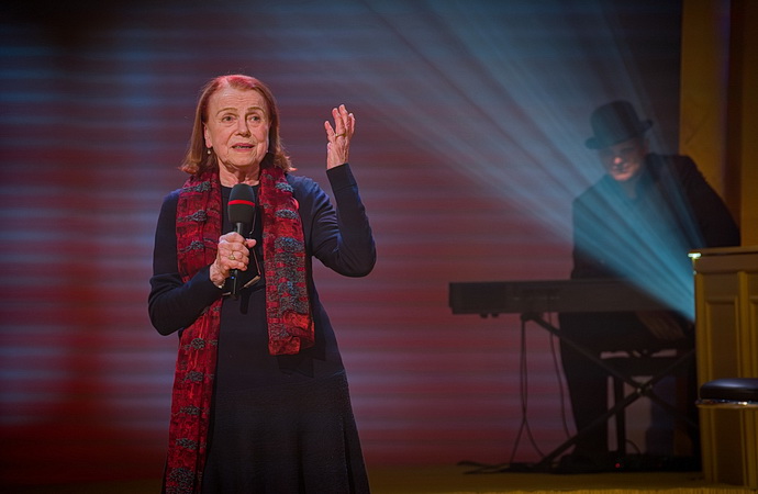 Iva Jan�urov� na Galave�eru komedie