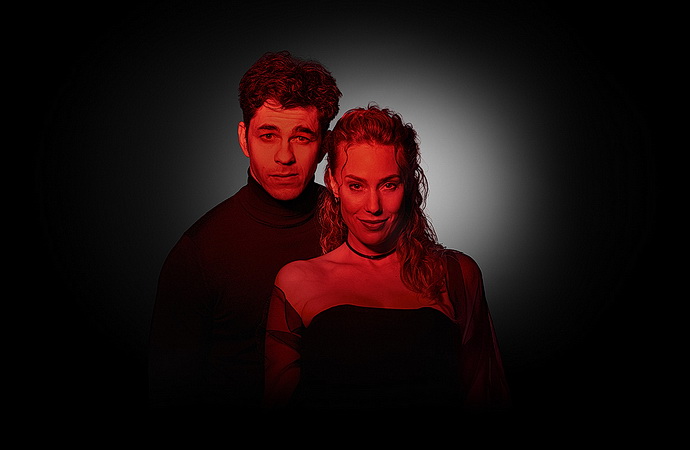 Marek Adamczyk a Aneta Krej��kov� (Komedie omyl�) 