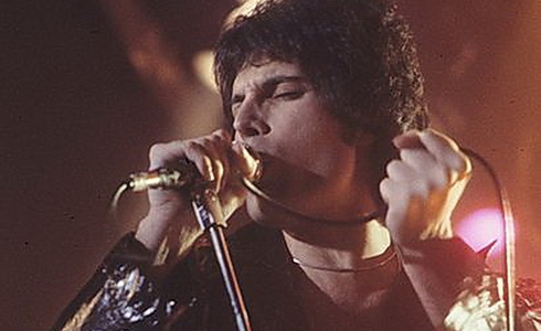 Freddie Mercury (Zdroj Wikipedie)