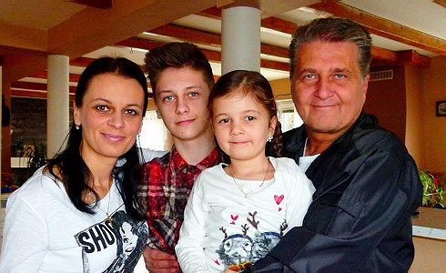 Marcel Zmoek s rodinou 