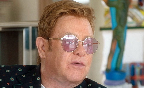 Elton John: bez cenzury