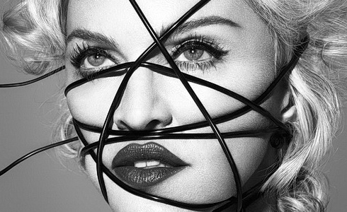 Pebal alba Madonna - Rebel Heart