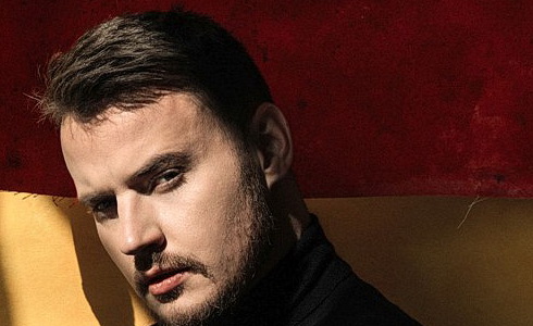 Michal Kindl na přebalu alba Loutka devátá