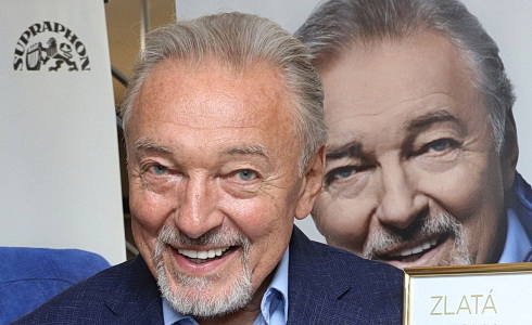 Karel Gott v Malostranské besedě