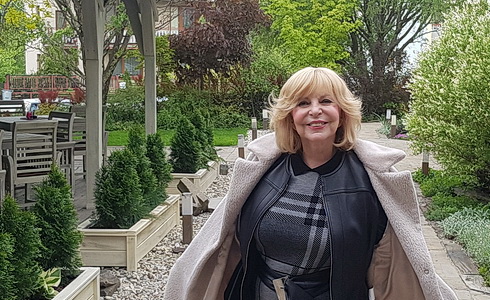 Hanka Zagorová na procházce po Košicích