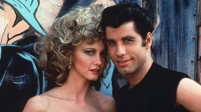 Olivia Newton-Johnov a John Travolta (Pomda)