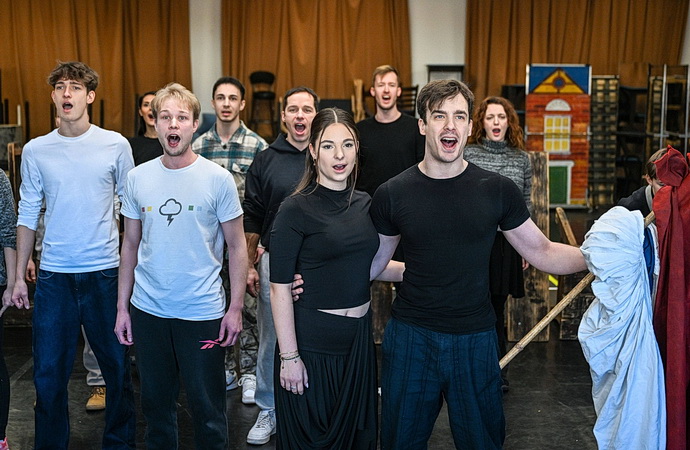 Zkou�ka muzik�lu Les Mis�rables (B�dn�ci) v MdB