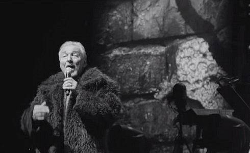 Karel Gott a Leoš Mareš ve videoklipu Stále mlád