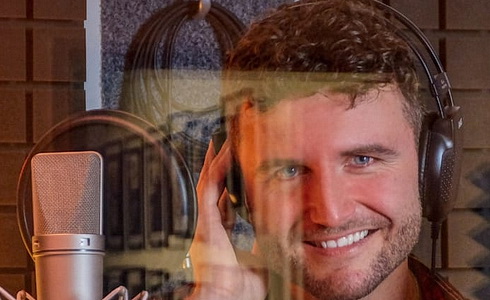 Jakub Hübner a Bára Basiková ve studiu