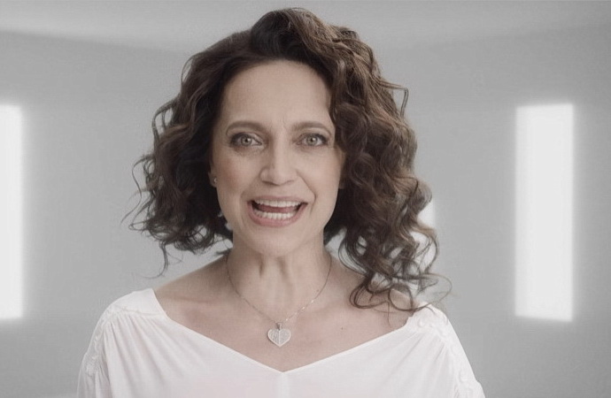 Lucie Bílá v klipu O lásce