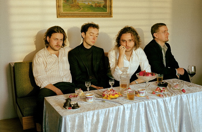 Midnight Swimmers (Foto: Debora Lou�kov�)