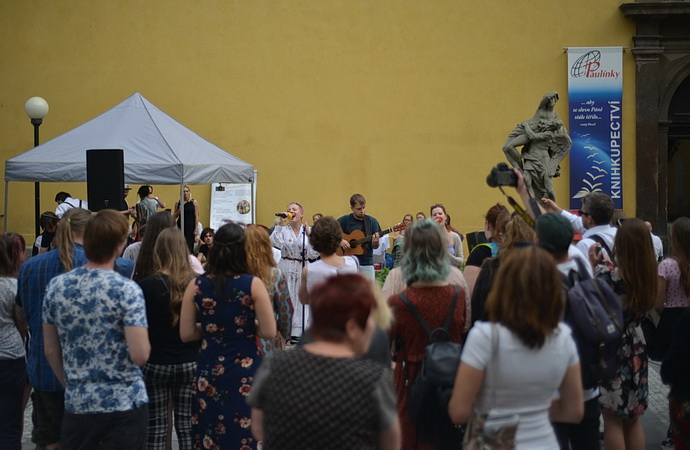 Busking pro Slunce