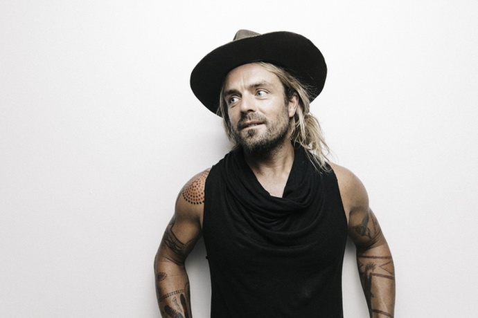 Xavier Rudd 