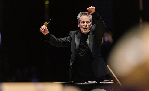 Steven Mercurio s Českým národním symfonickým orchestrem