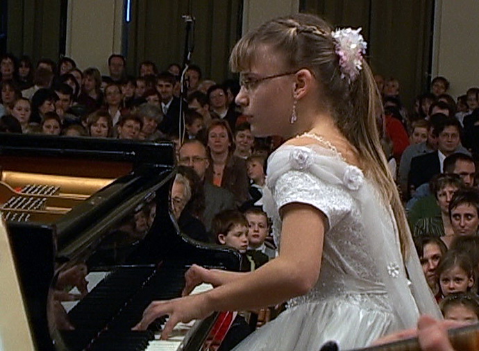 Klavíristky Sofie a Viola Mojzešovy