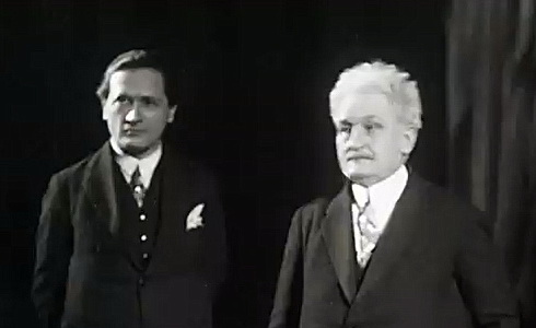 Leoš Janáček (střed)