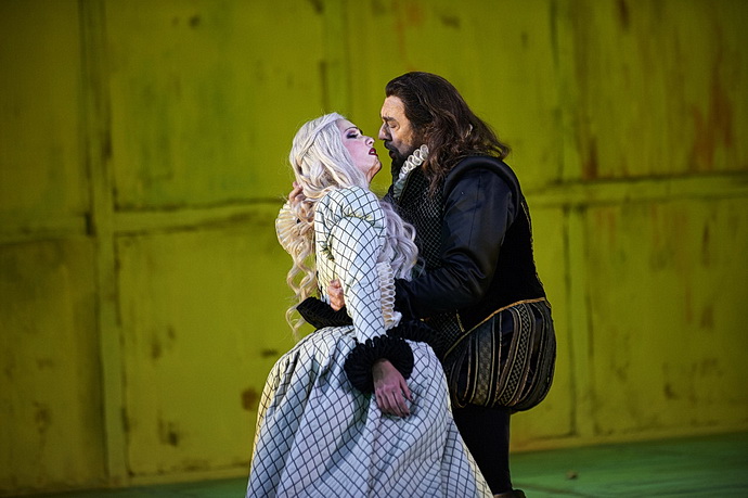 Anna Netrebko a Plácido Domingo (Trubadúr)