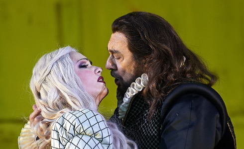 Anna Netrebko a Plácido Domingo (Trubadúr)