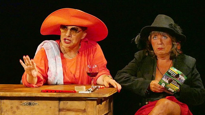 Dagmar Pecková a Barbora Hrzánová (Carmen Y Carmen)