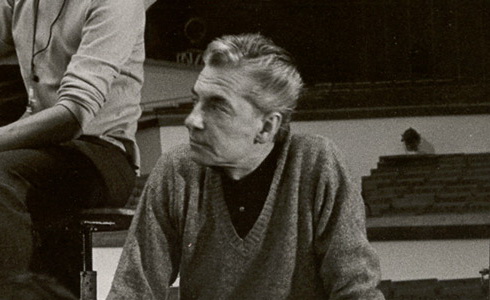 Herbert von Karajan (Karajan řídí devátou)