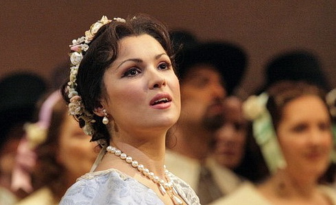 Anna Netrebko (Puritáni)