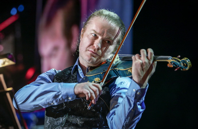 Pavel Šporcl: Vánoce na modrých houslích